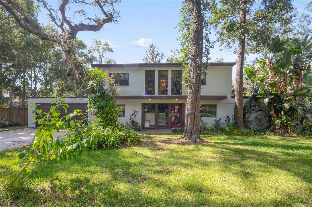 9626 Hollyglen Pl., Windermere, FL 34786