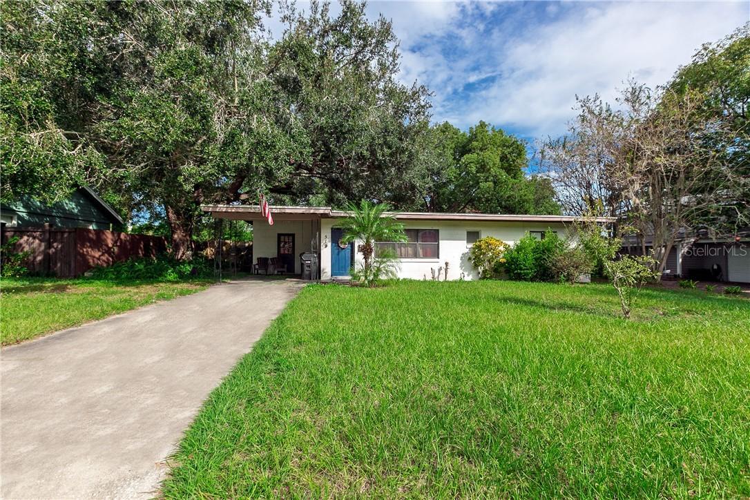 519 E Crystal Lake St., Orlando, FL 32806