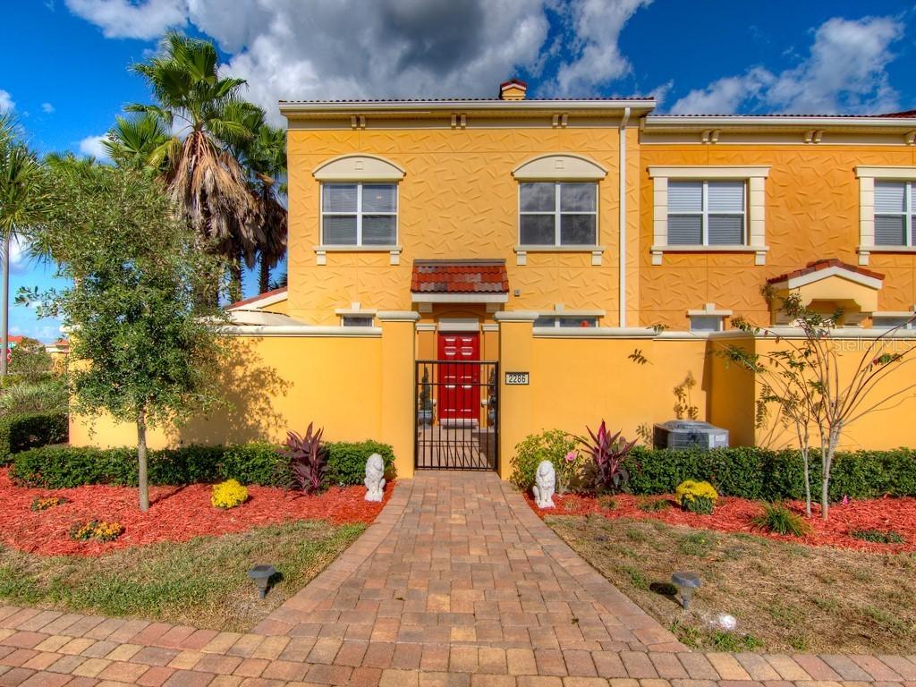 2286 Bella Vista Dr., Davenport, FL 33897