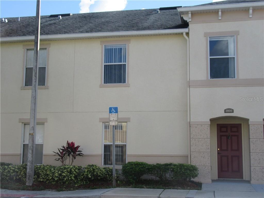 2805 Club Cortile Cir., Kissimmee, FL 34746