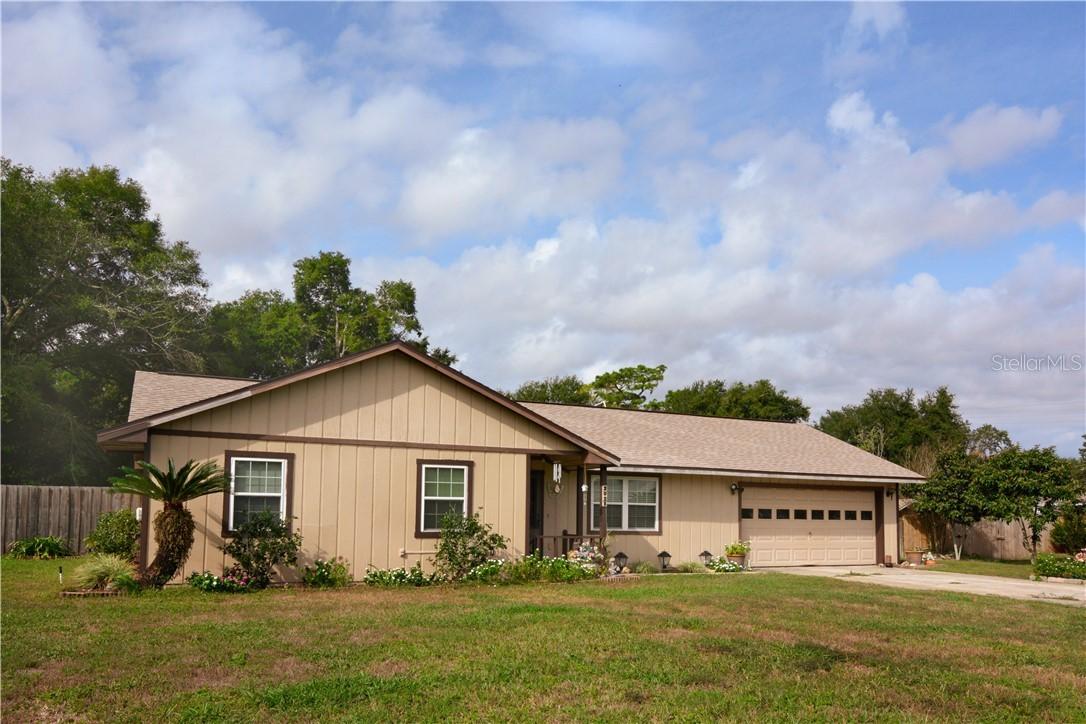 2025 Cherry Ln., Mount Dora, FL 32757
