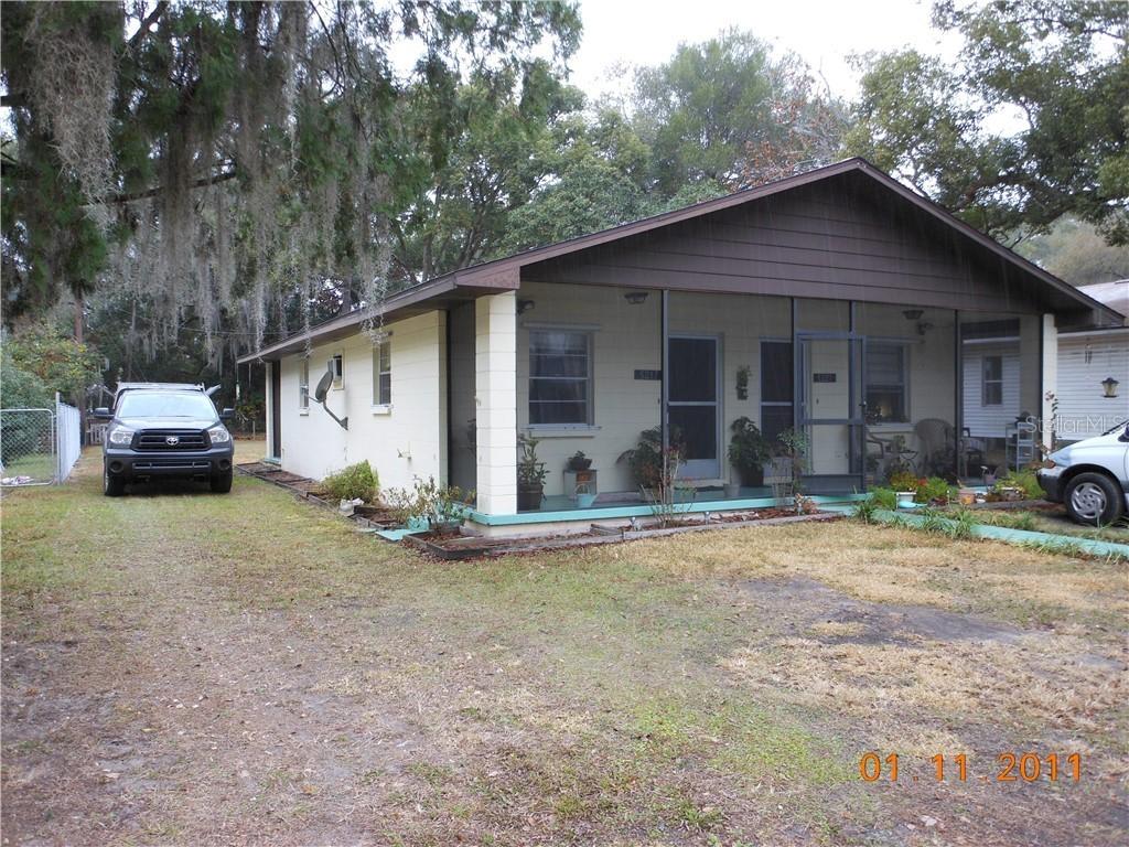 5217/5221 17th St., Zephyrhills, FL 33542