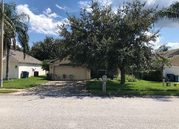 2772 Boardwalk Way, Tavares, FL 32778