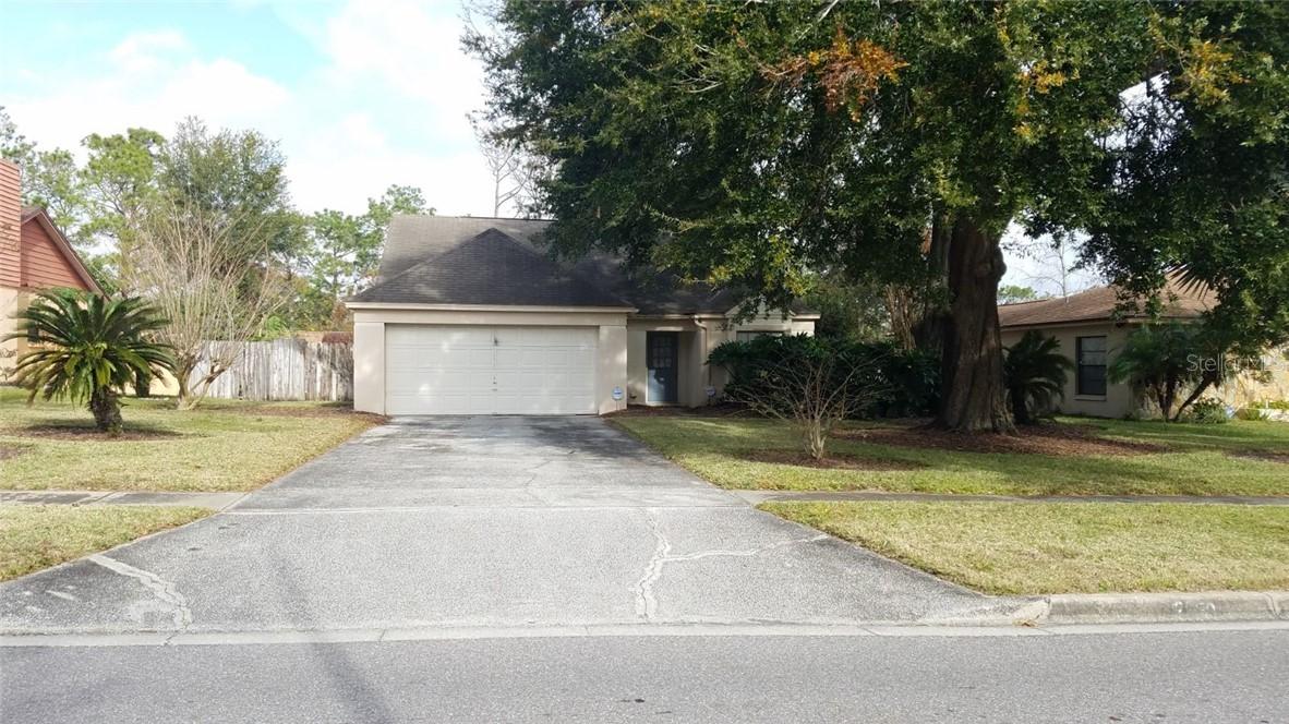 2950 Silver Ridge Dr., Orlando, FL 32818