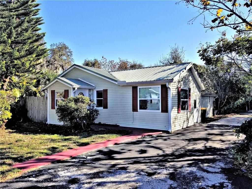 1312 Sherman Ave., Tavares, FL 32778