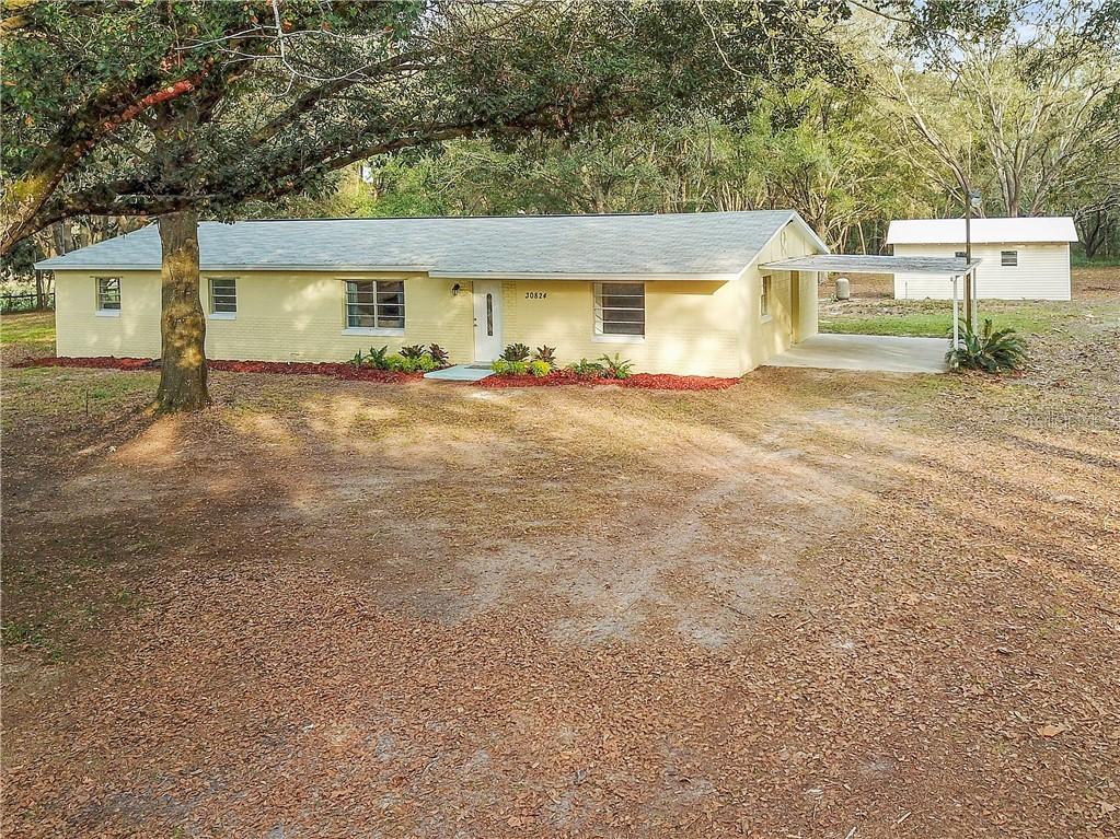 30824 Swan Rd., Sorrento, FL 32776