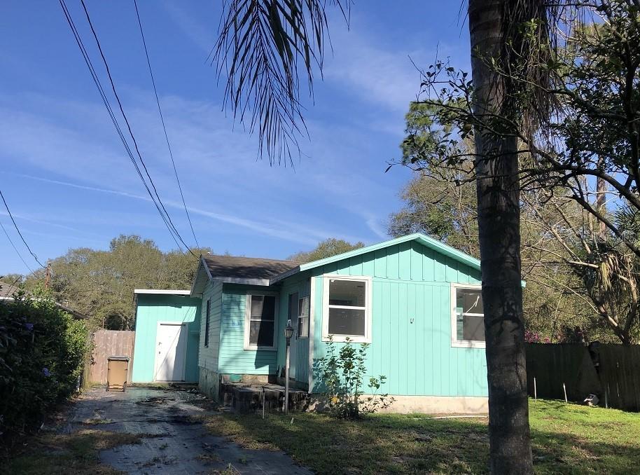 26201 Grassey Sprain Ave., Sorrento, FL 32776