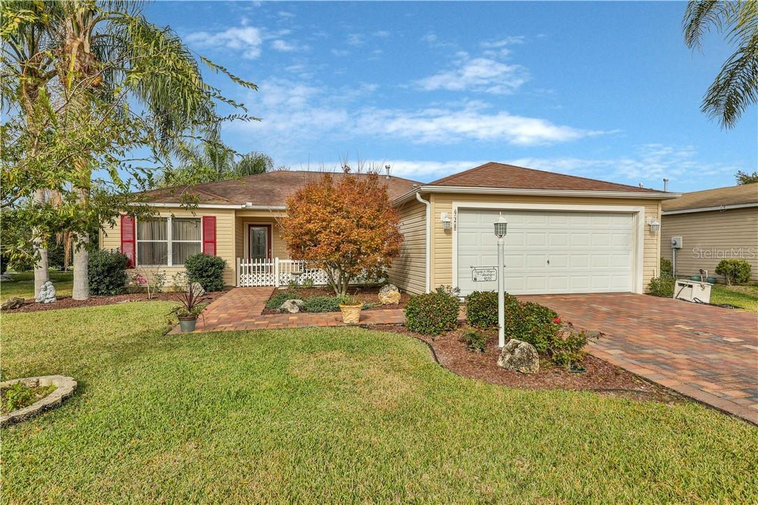 928 Candler Pl., The Villages, FL 32162