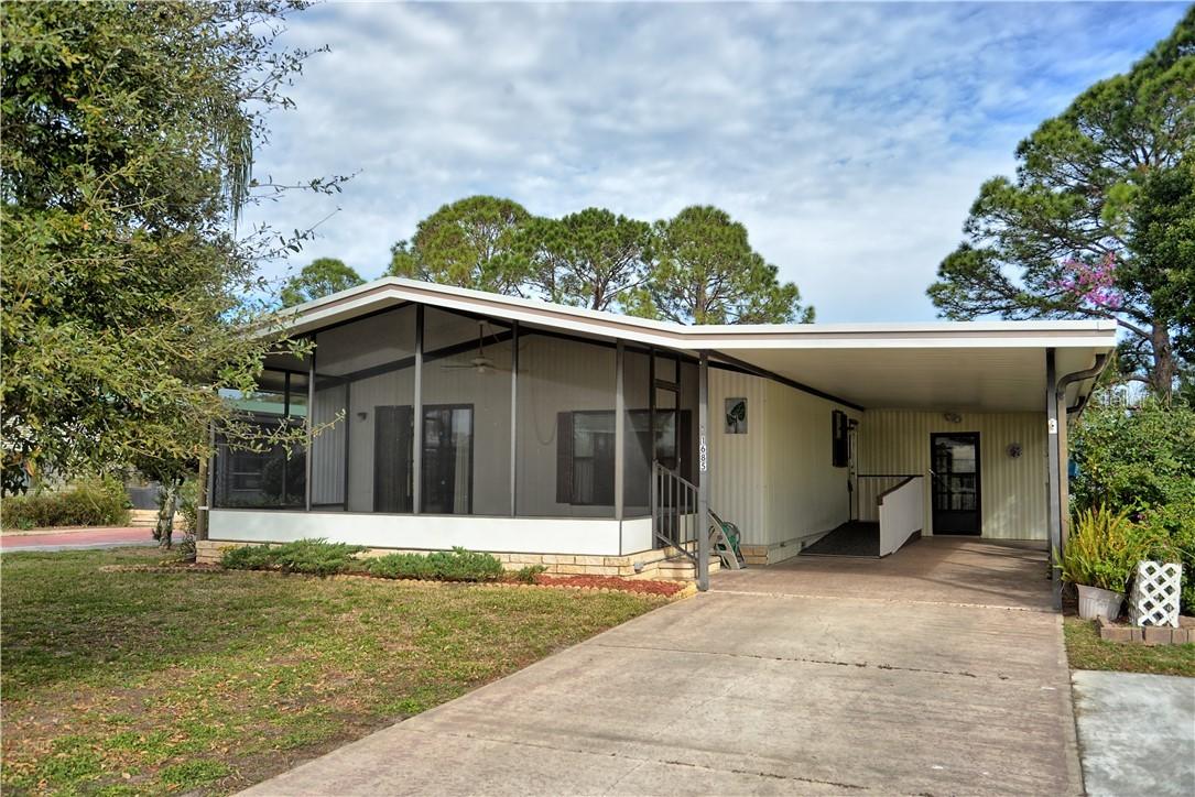 1685 Elkhart Cir., Tavares, FL 32778