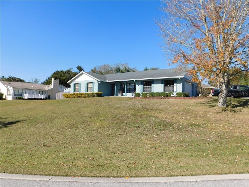 1403 Cove Pl., Tavares, FL 32778