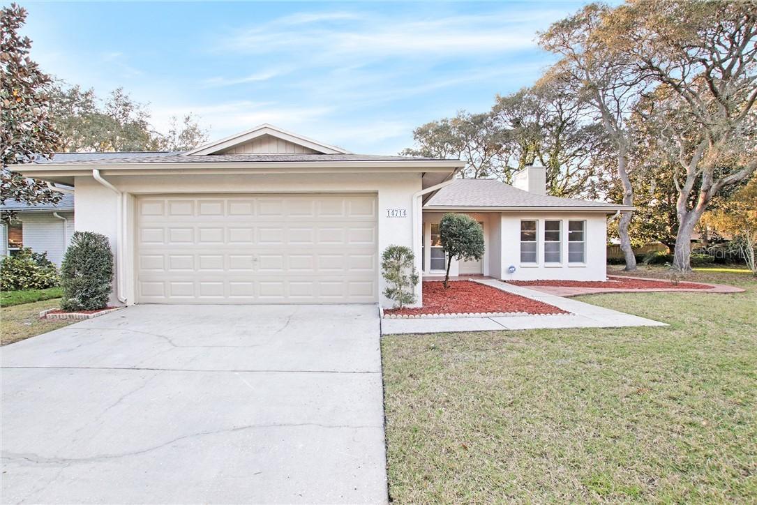 14714 Daybreak Dr., Lutz, FL 33559