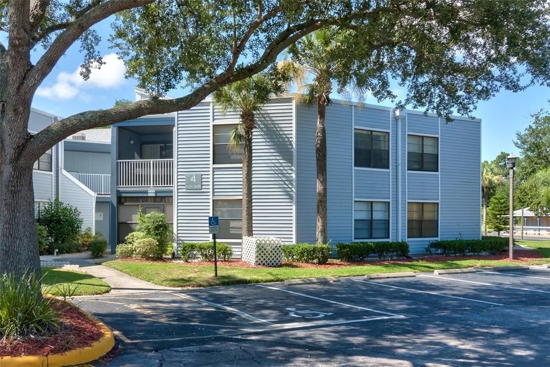 3655 Atrium Dr., Orlando, FL 32822