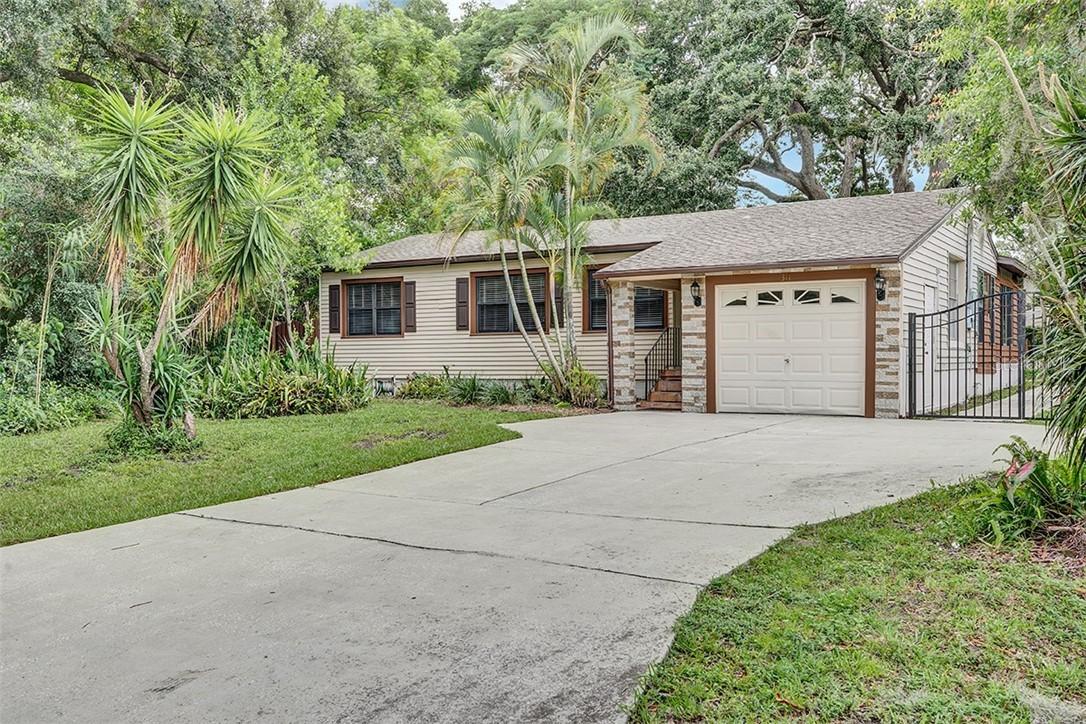 311 S Hampton Ave., Orlando, FL 32803