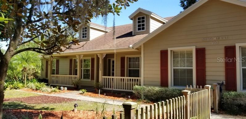 302 S Lakeshore Dr., Ocoee, FL 34761