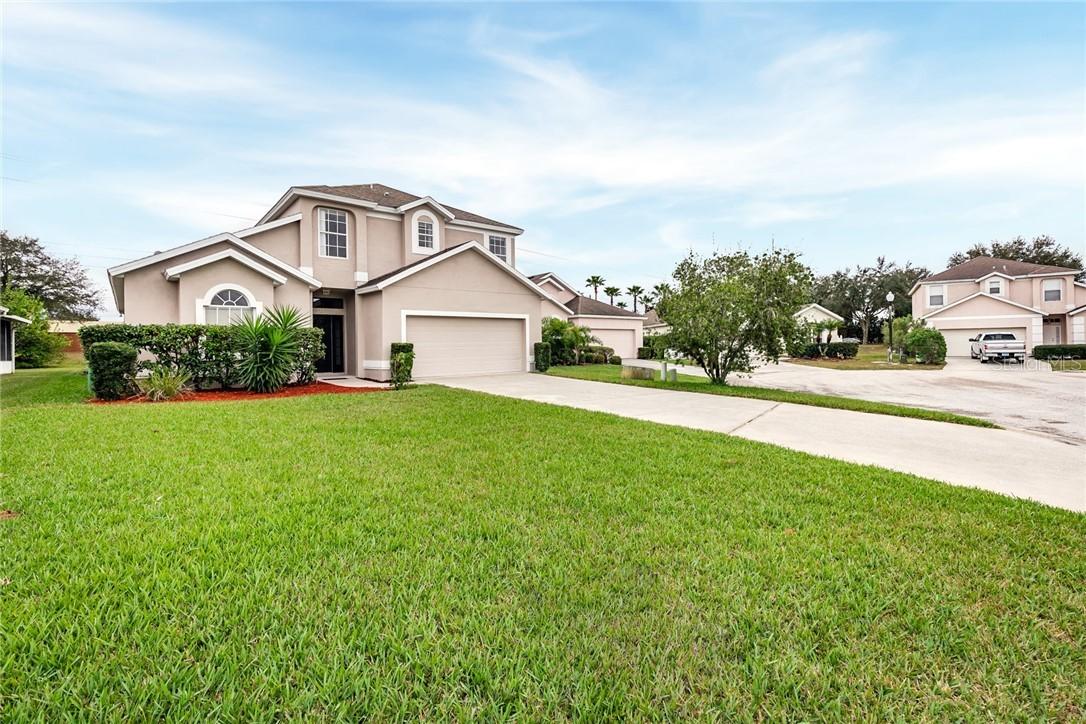 321 Corvina Dr., Davenport, FL 33897
