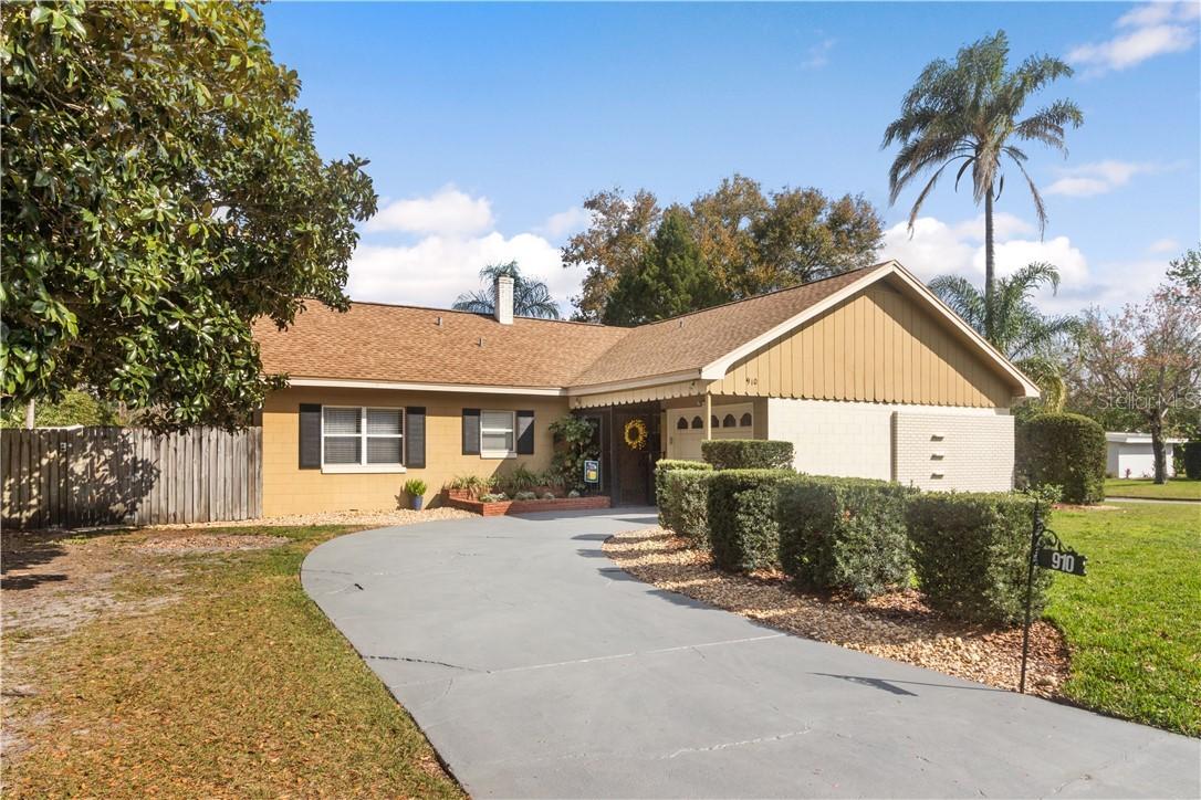 910 Hedgewood Ct., Winter Park, FL 32792