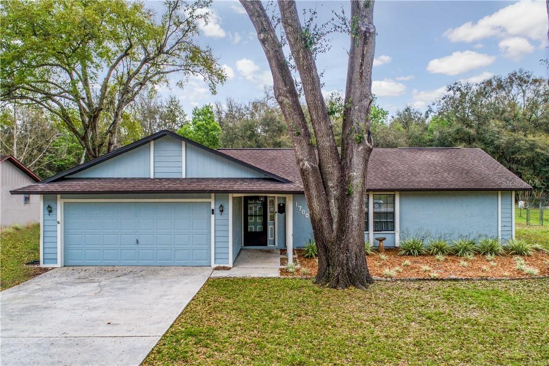 1780 Heather St., Mount Dora, FL 32757