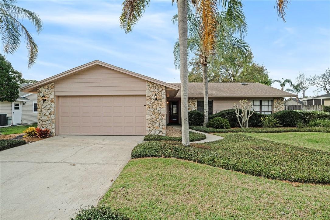 213 Harrogate Pl., Longwood, FL 32779