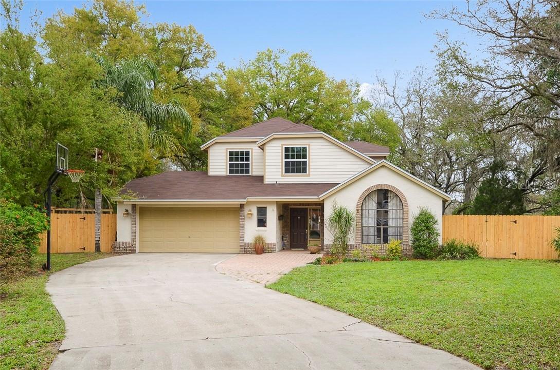 2114 Martingale Pl., Oviedo, FL 32765