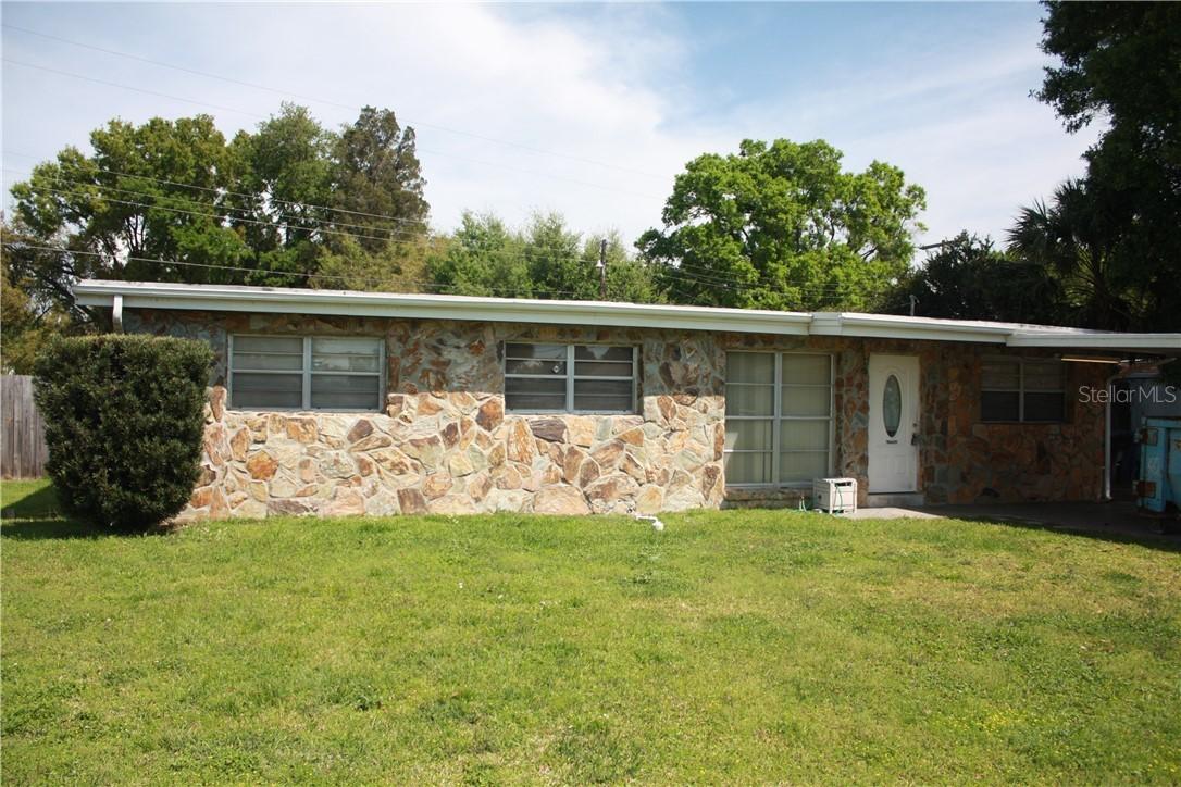 1129 Eau Claire Cir., Tampa, FL 33619