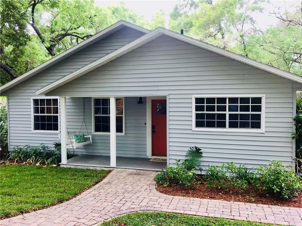30550 Apawamis Dr., Sorrento, FL 32776