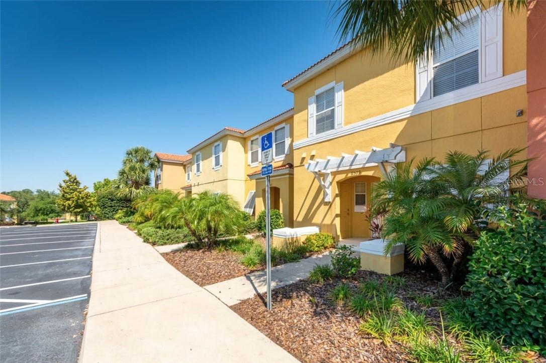 8509 Bay Lilly Loop, Kissimmee, FL 34747
