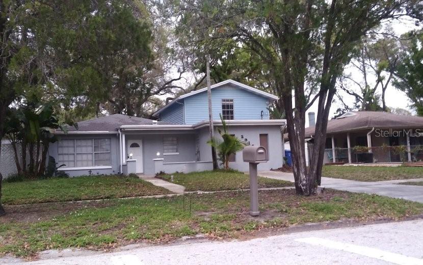 2915 W Paris St., Tampa, FL 33614