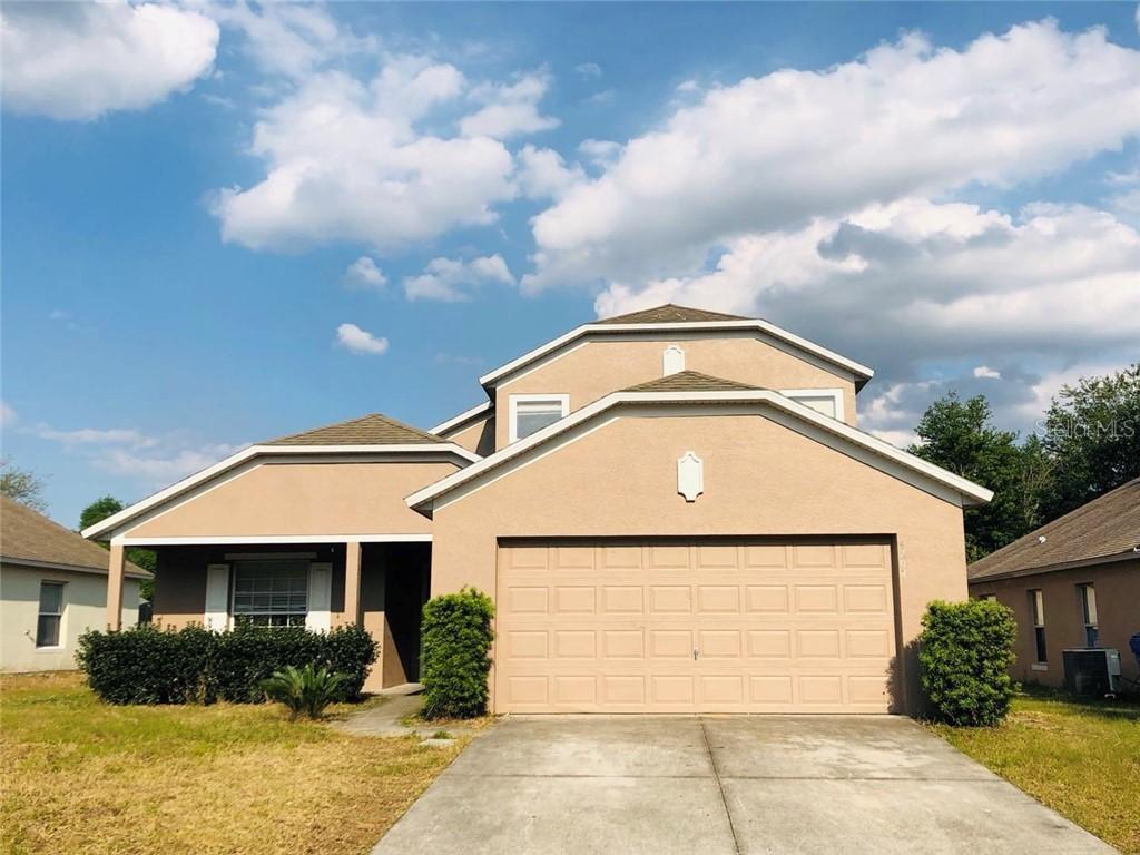 4209 Waltham Forest Dr., Tavares, FL 32778
