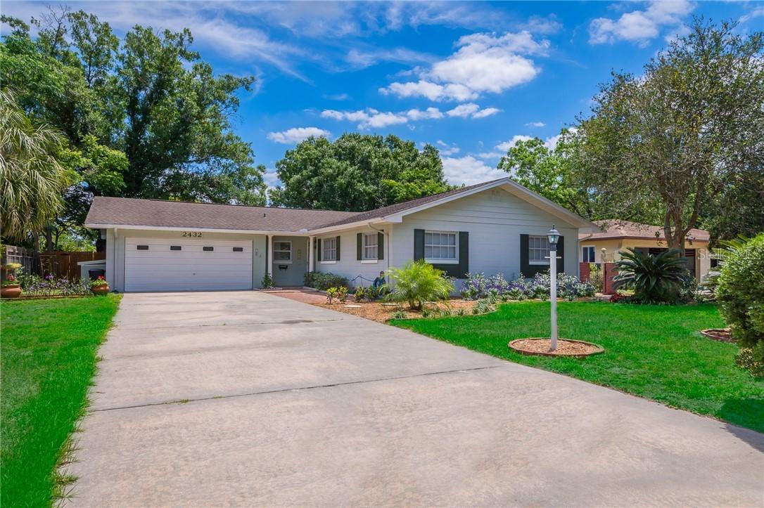 2432 Baxter Ct., Winter Park, FL 32792