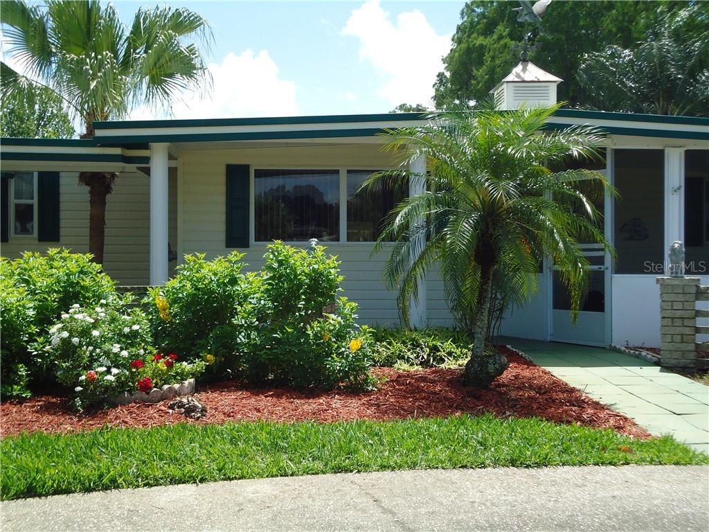 928 Morningview Dr., Tavares, FL 32778