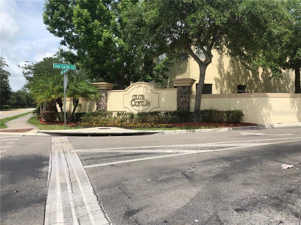 2789 Club Cortile Cir., Kissimmee, FL 34746