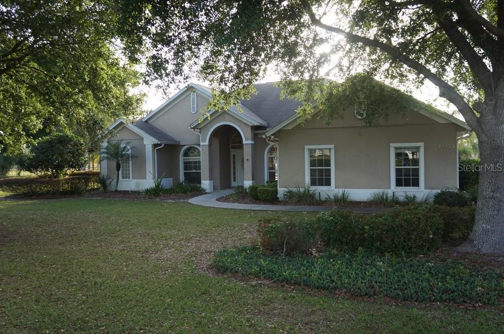 25139 Rolling Oak Rd., Sorrento, FL 32776