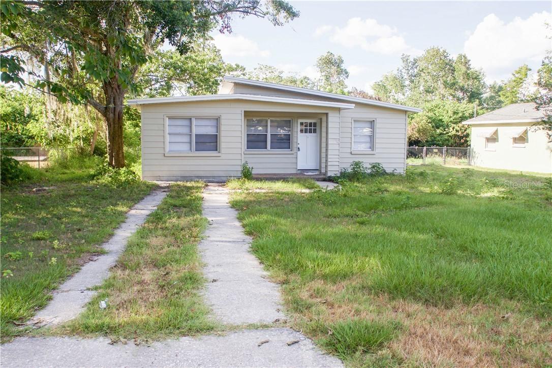 2160 Colonial Ave., Lakeland, FL 33801