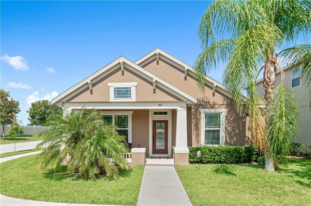 307 White Water Bay Dr., Groveland, FL 34736