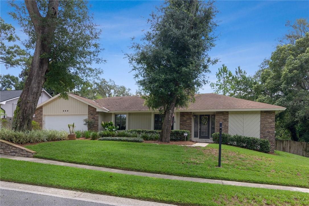 969 Stonewood Ln., Maitland, FL 32751