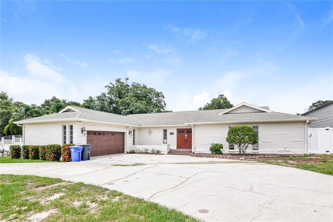 2211 High Point Dr., Brandon, FL 33511