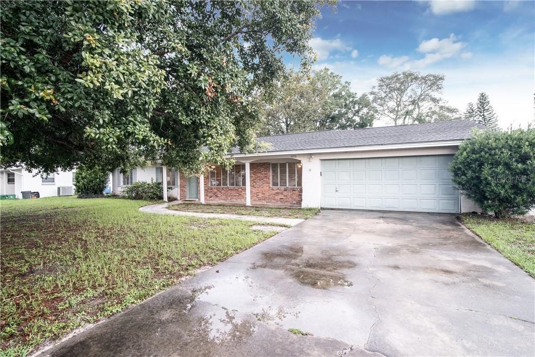 6008 Linneal Beach Dr., Apopka, FL 32703