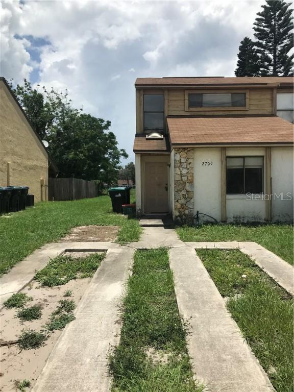 2709 Hunt Club Ln., Orlando, FL 32826