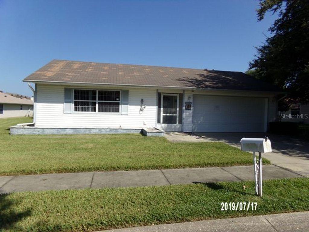 1559 Grove Ct., Tavares, FL 32778