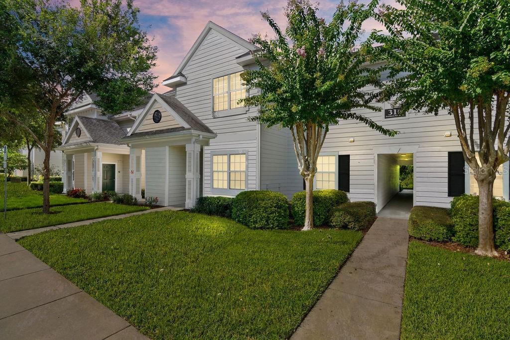 316 Southern Pecan Cir. #202, Winter Garden, FL 34787