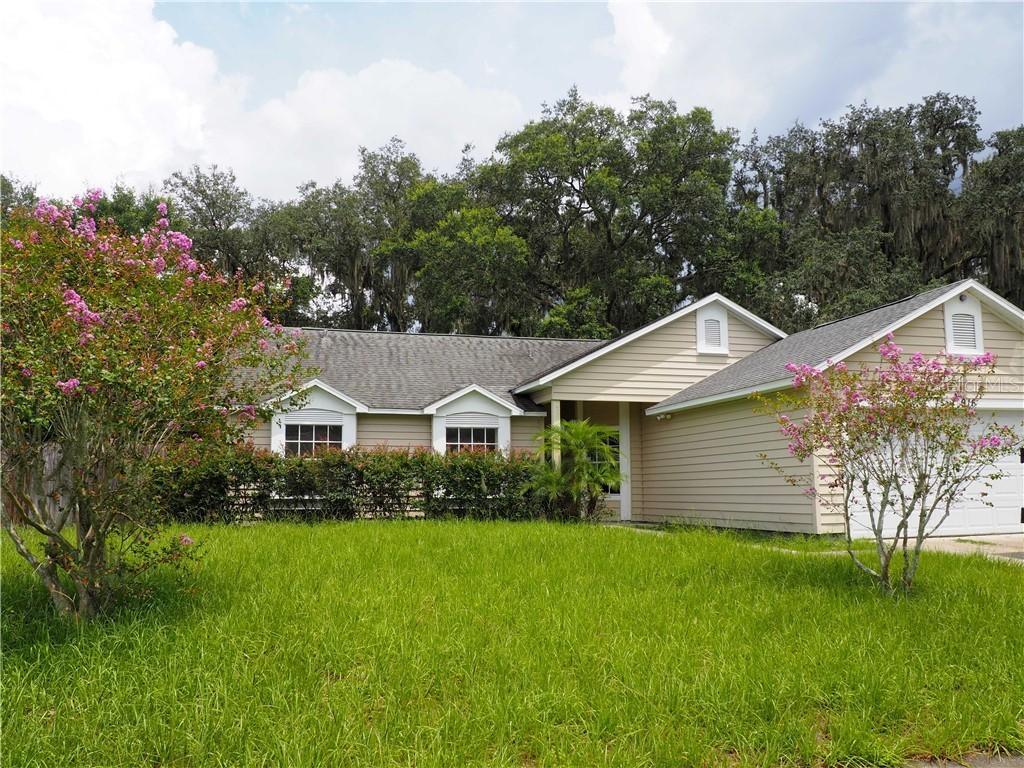 916 Old Mail Ln., Sanford, FL 32773