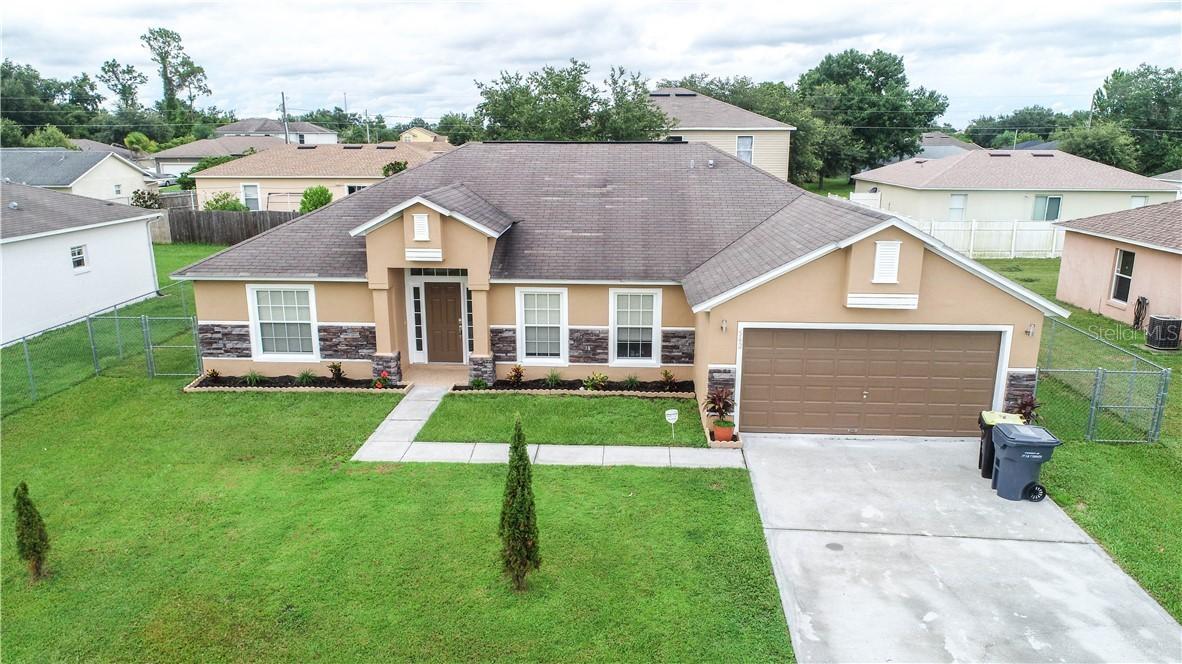562 Hummingbird Ct., Kissimmee, FL 34759