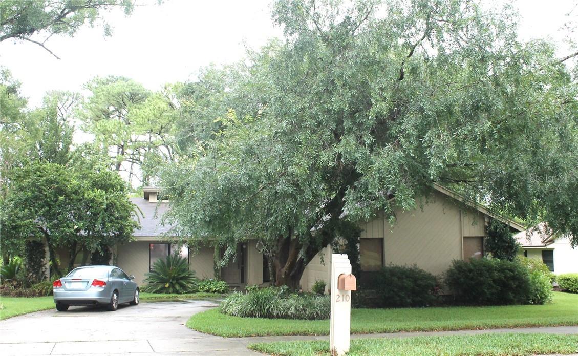 210 E Hornbeam Dr., Longwood, FL 32779