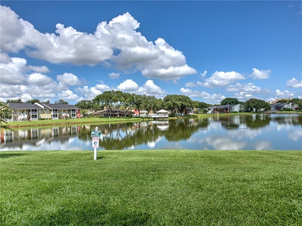 209 Lake Cir. #108, Brandon, FL 33511