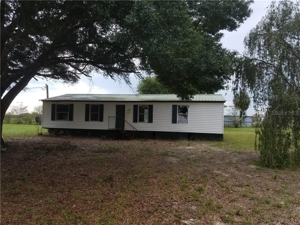 35823 Johns Ln., Eustis, FL 32736