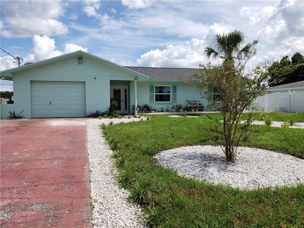 808 Blue Heron Blvd., Ruskin, FL 33570