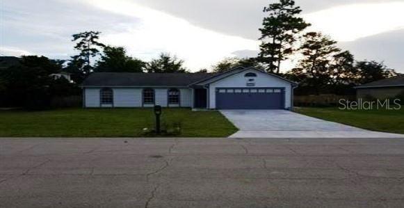 1371 Hayward Ave., Deltona, FL 32738