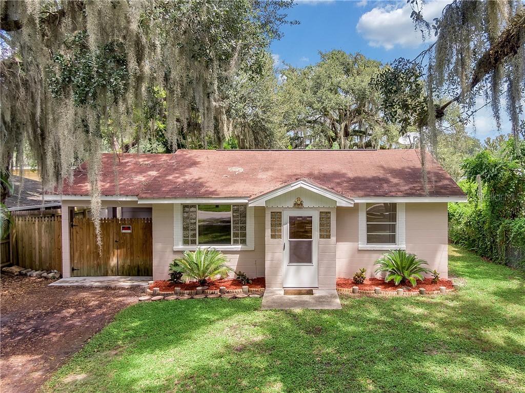 1009 E Wallace St., Orlando, FL 32809