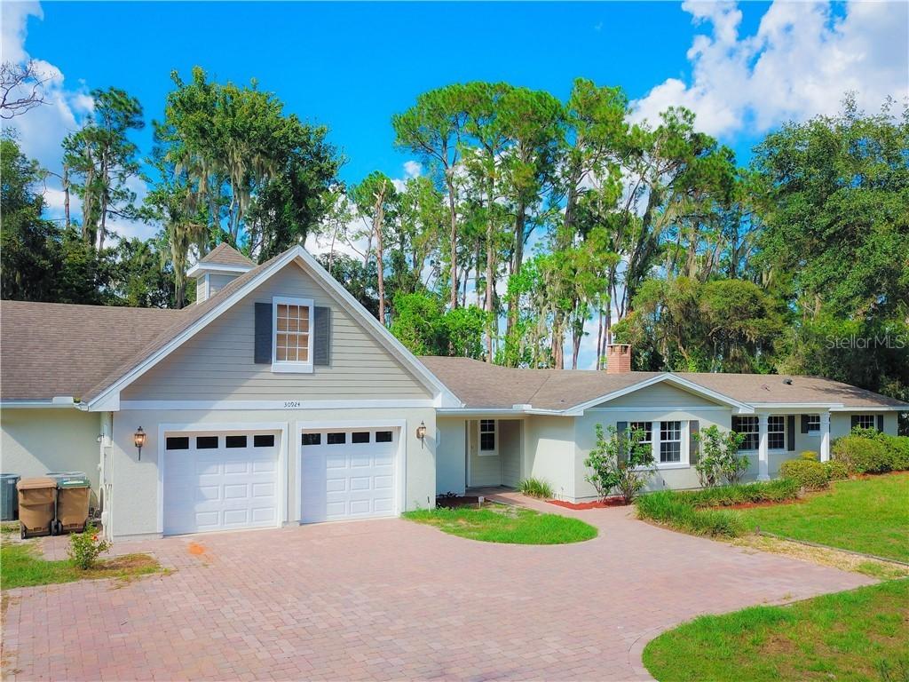 30924 Circle Dr., Tavares, FL 32778