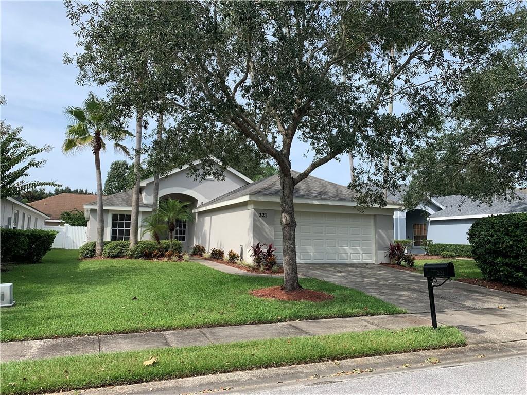 221 Wescliff Dr., Ocoee, FL 34761